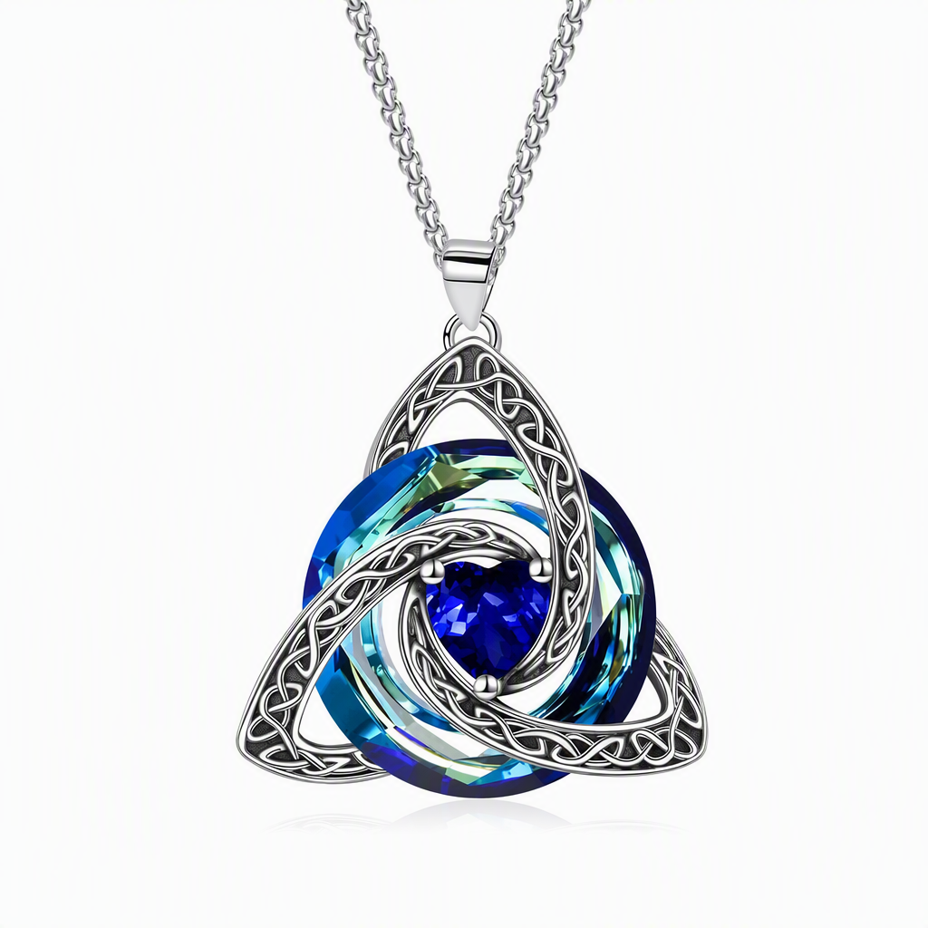 💎 Keltikus csomós nyaklánc – szív alakú cirkónia, 12 színben, állítható hosszúságú. Egy elegáns ajándék a kedvesednek! ✨💖